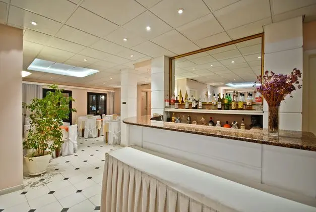 Coronis - Bar