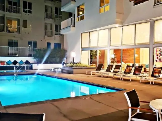 Corporate Apartments near Santa Monica - Havuz