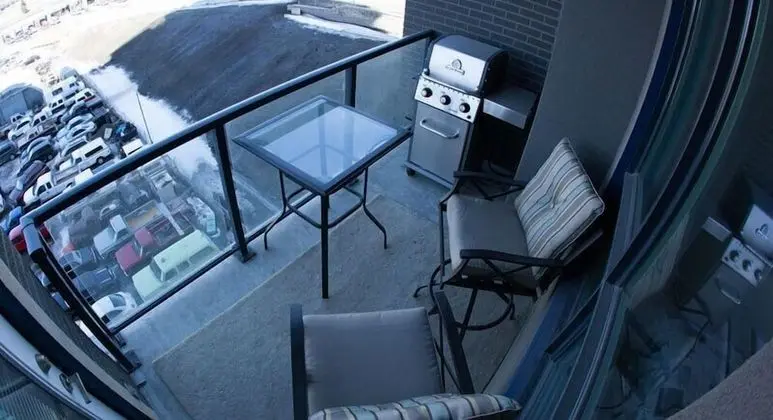 Corporate Suites Calgary - Oda Düzeni