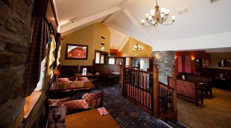 Corr's Corner Hotel