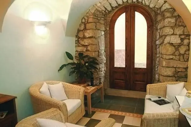Corte Fiorita Albergo Diffuso - Lobi