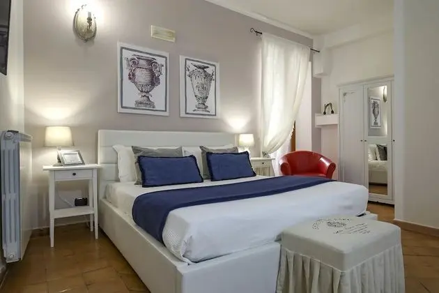 Corte Segreta Apartments