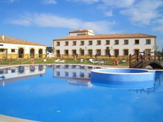 Cortijo Santa Cruz Hotel