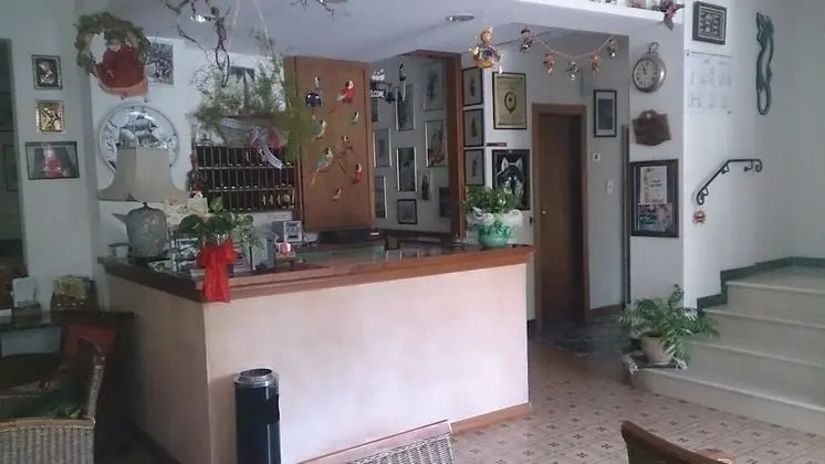 Hotel Cortina - Lobi