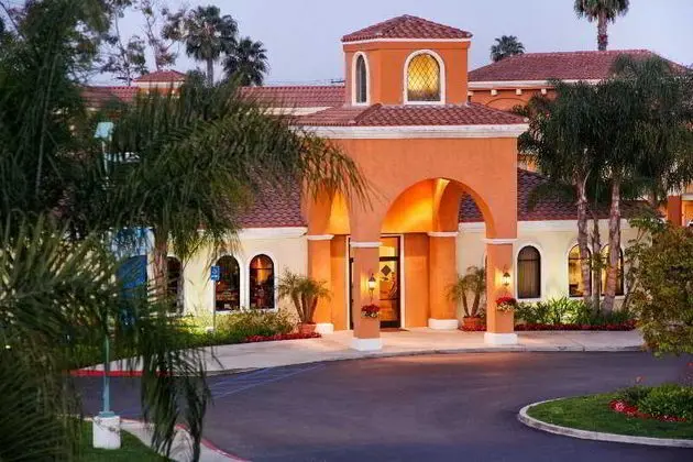 Cortona Inn & Suites Anaheim Resort