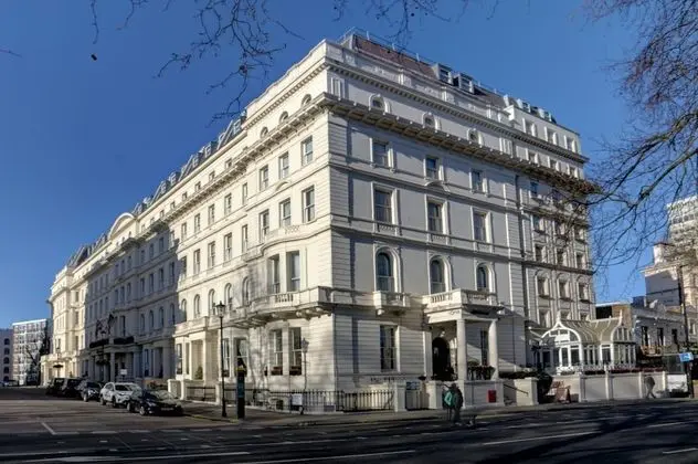 Corus Hyde Park Hotel