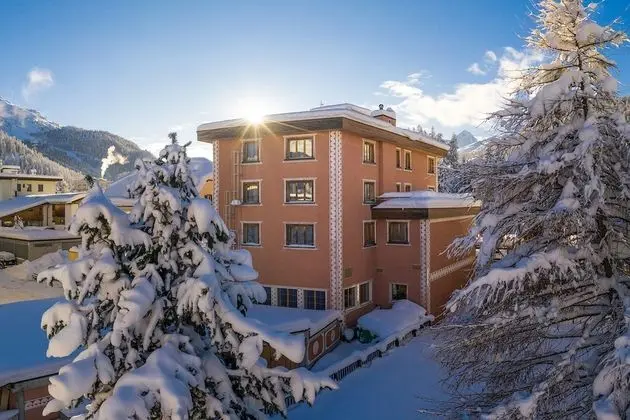 Hotel Corvatsch - 1