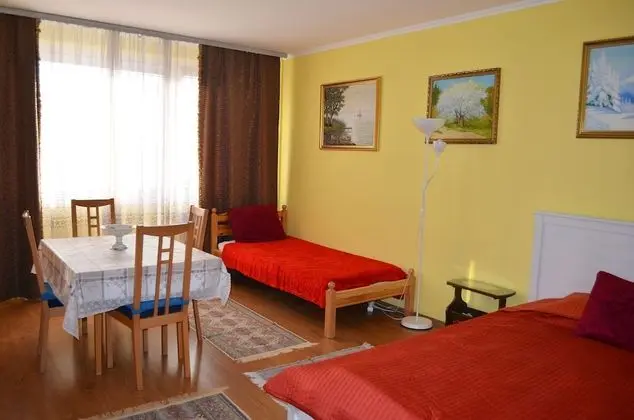 Corvin-Szigony Apartments - Lobi