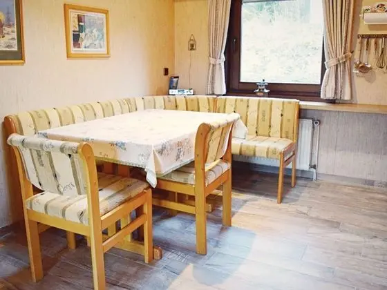 Cosily Furnished Bungalow With Peaceful Neighbourhood - Yerinde Yemek