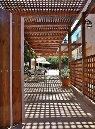 Cosman Hotel Apartments
