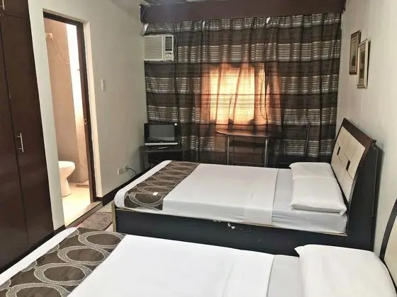 Cosmo Hotel Espana near UST - Oda