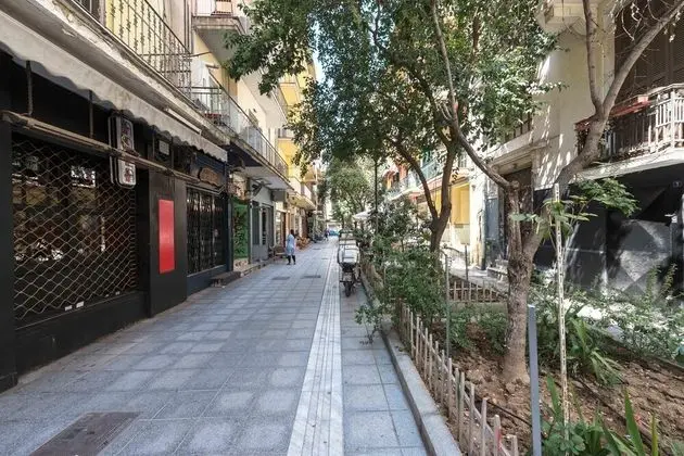 Cosmopolitan Apartments Nilie Suites & Aprts