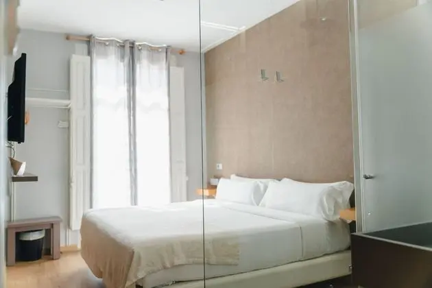 Cosmopolitan Boutique Hostal - 1