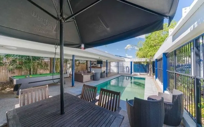The Cosmopolitan Motel and Serviced Apartments - Havuz