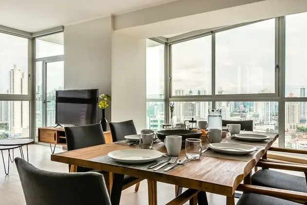 Cosmopolitan Ocean View