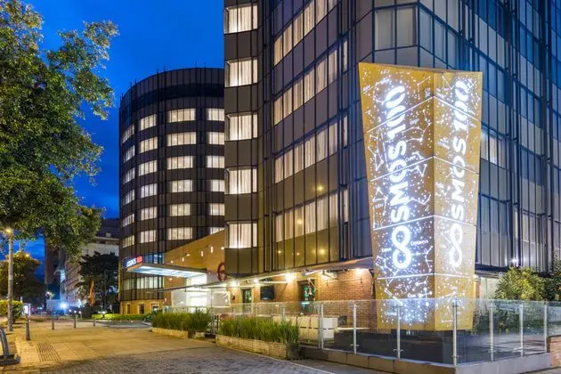 Cosmos 100 Hotel y Centro de Convenciones