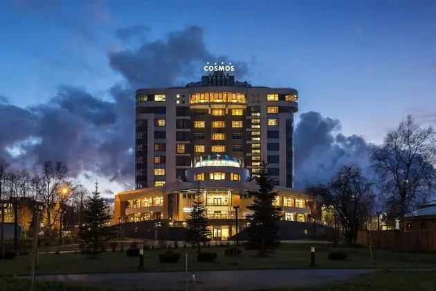 Cosmos Petrozavodsk Hotel - Dış Mekan