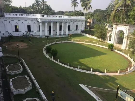 Cossimbazar Palace of the Roys Rajbari - Dış Mekan