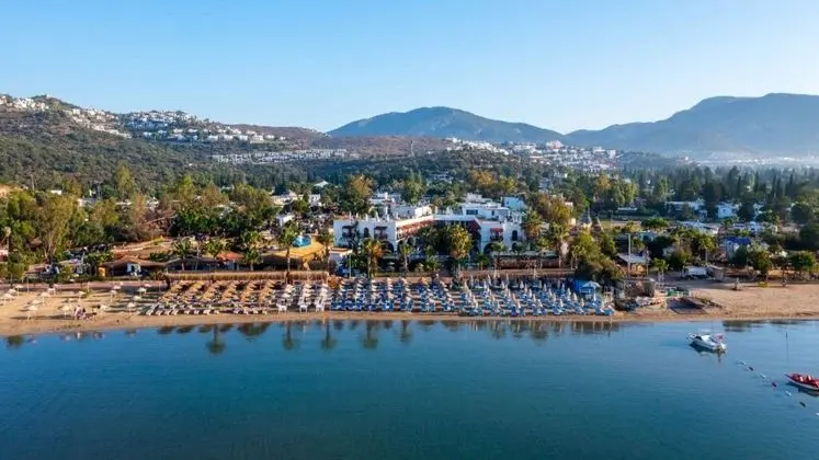 Costa Bitezhan Hotel
