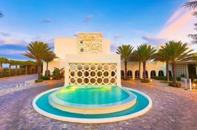 Costa d'Este Beach Resort