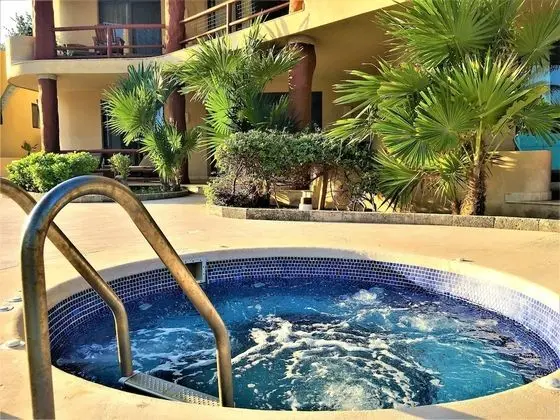 Costa Maya Villas Luxury Condos - Havuz