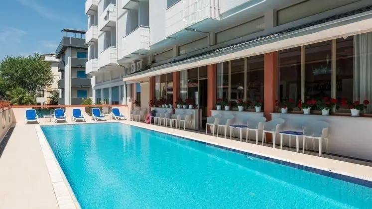 Costa Rica Bibione Aparthotel - Havuz