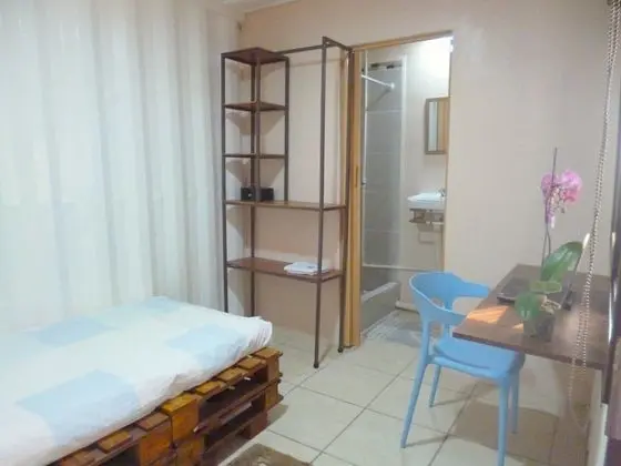 Costa Rica Eco-container Hotel