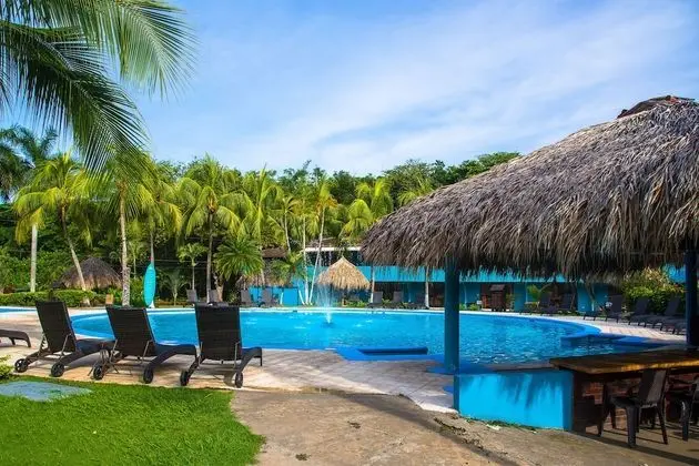 Costa Rica Surf Camp by SUPERbrand - Havuz