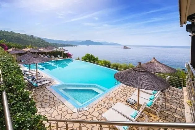 Costa Smeralda - Havuz