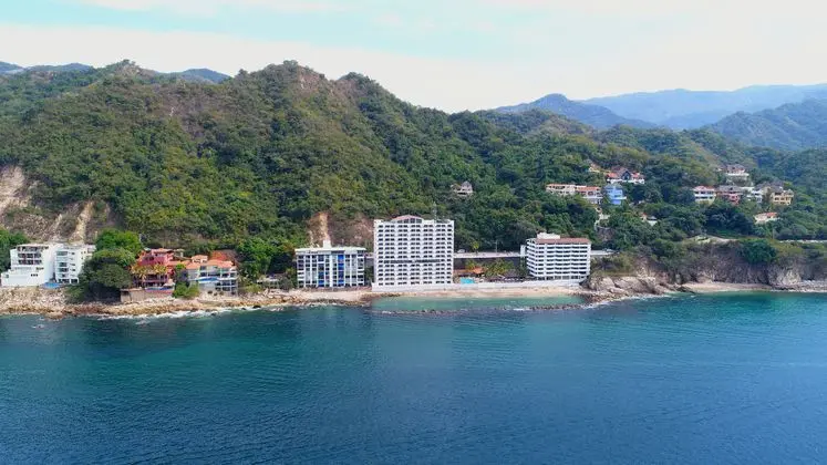 Costa Sur Resort & Spa
