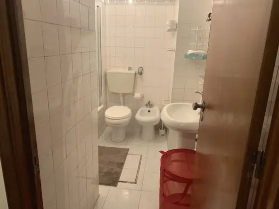 Cosy 1-bed Apartment in Seixal Good Amenities - Banyo Tipleri