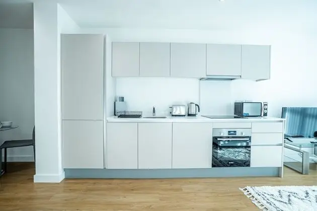Cosy 1Bed Apt Gym&Parking Near Legoland - Mutfak