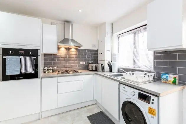 Cosy 2-bed House! Dagenham! Free Parking - Mutfak