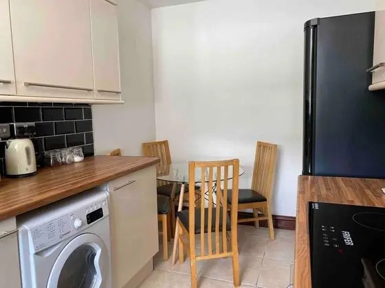 Cosy 2 Bedroom Apartment in Manselton Swansea - Mutfak