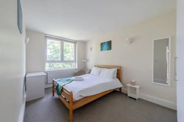 Cosy 3 Bedroom Flat in North London