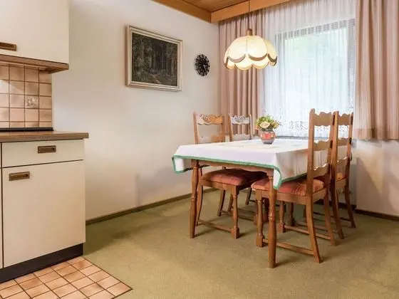 Cosy Apartment in Bad Rippoldsau With Terrace - Yerinde Yemek