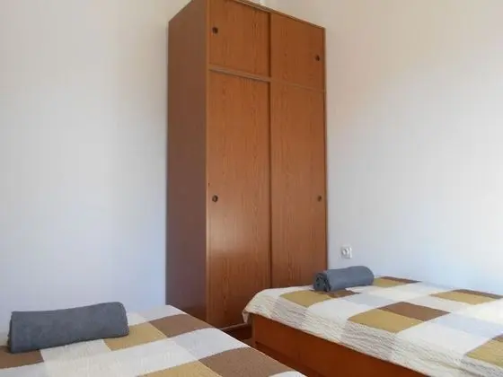 Cosy Apartment Elena Near Center - Oda