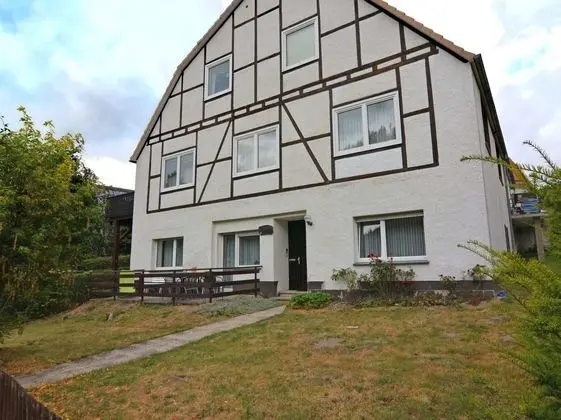 Cosy Apartment in Marsberg in the Sauerland With Terrace and Garden - Dış Mekan