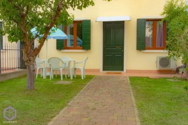 Cosy Apartment Near the Ancient Walls and Centre