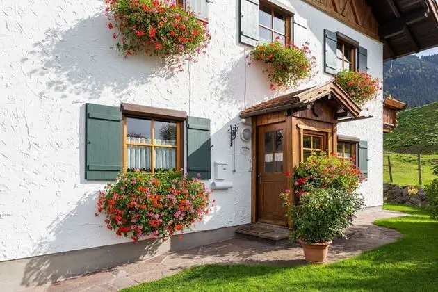 Cosy Apartment Near the Halblech ski Area in the Allgäu - Lobi