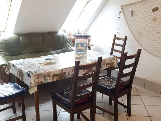 Cosy Apartment Ostsee in Zierow With Terrace - Yerinde Yemek