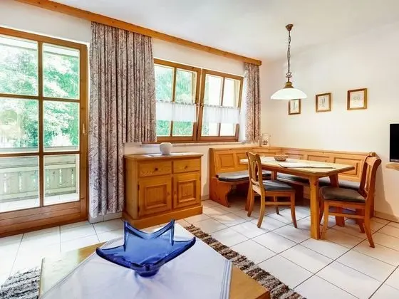 Cosy Apartment in Schönau am Königsee in a Wooded Location - Yerinde Yemek