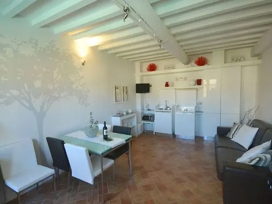 Cosy Apartment With Swimming Pool and Garden Close to Volterra and S Gimignano - Oda Düzeni