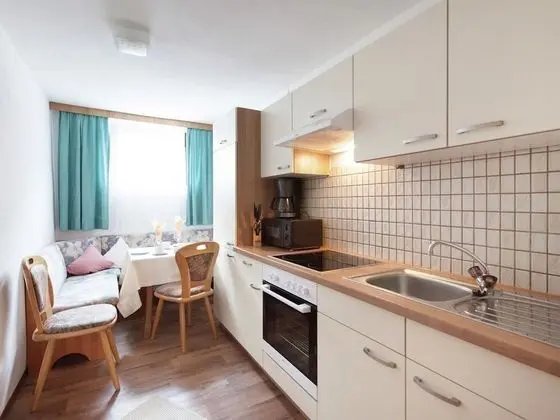 Cosy Apartment in Vent With Terrace - Mutfak