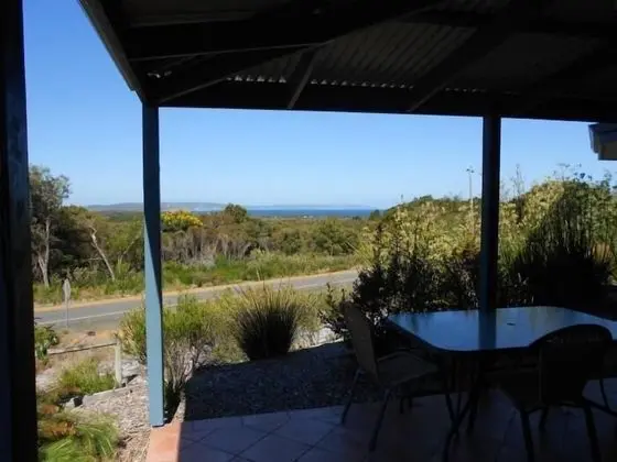 Cosy Corner Beach Cottages