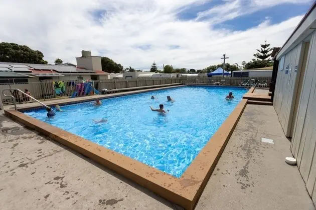Cosy Corner Holiday Park - Havuz
