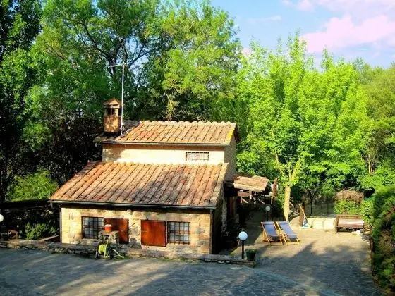 Cosy Cottage in Chiusdino With Garden