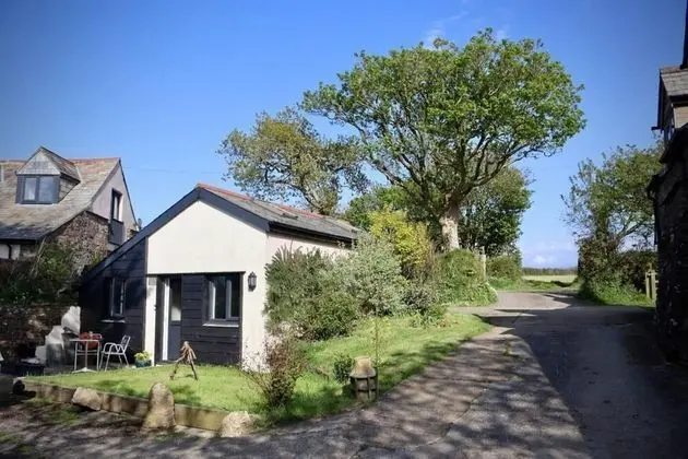 Cosy Cottage Near Hartland Village