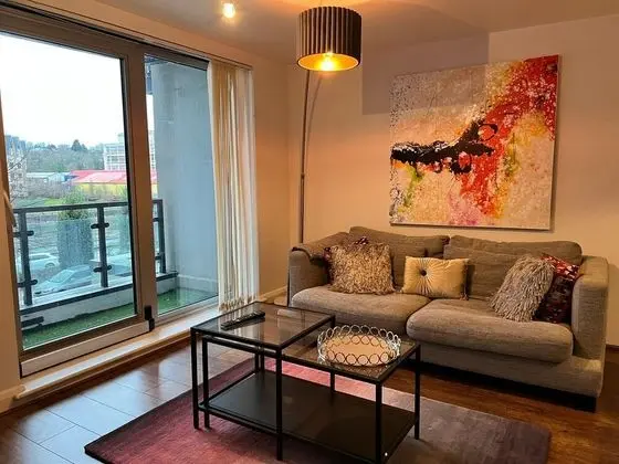 Cosy Flat 2mins Walk From Maidstone Station - Oda Düzeni