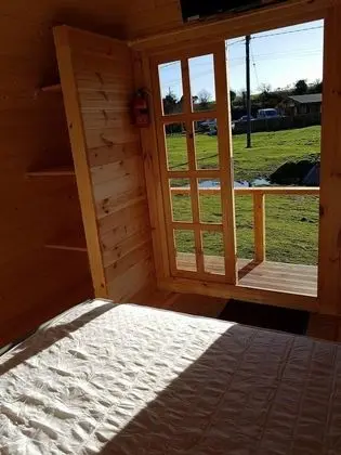 Cosy Glamping Pod Glamping in St Austell Cornwall - İç Mekan